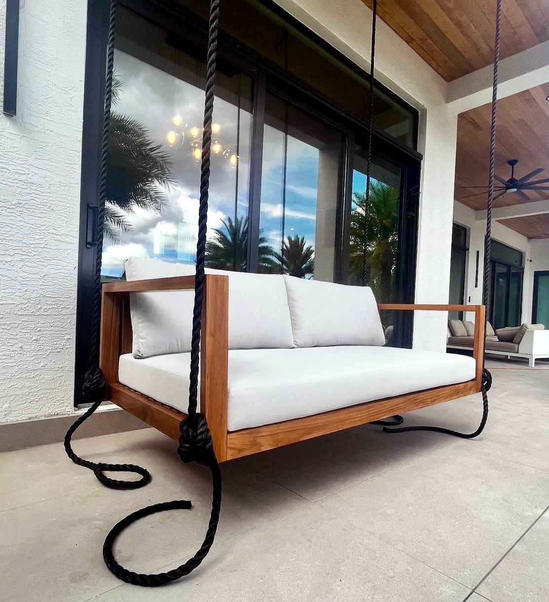 Delray Swing Bed | Standard